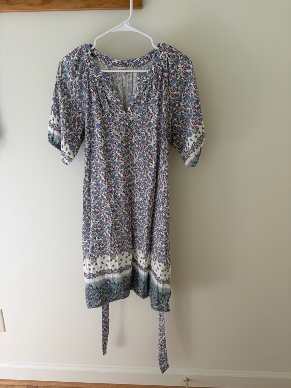 Beautiful LN Loft Floral Dress Petite Small